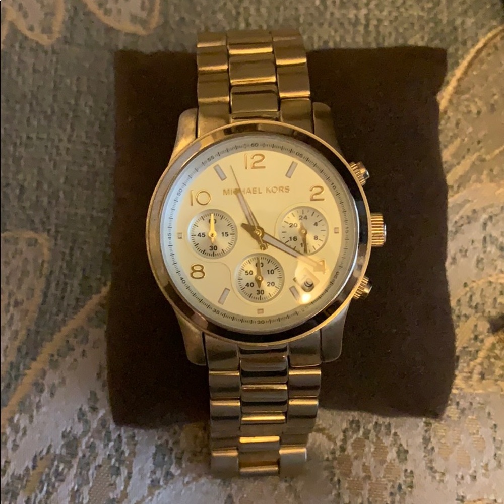 Michael kors gold watch